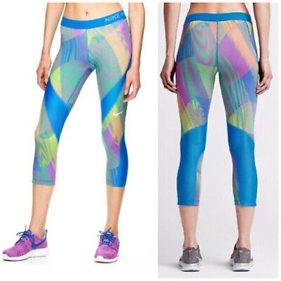Nike Pro Hypercool Frequency Compression Capri - Picture 1 of 11